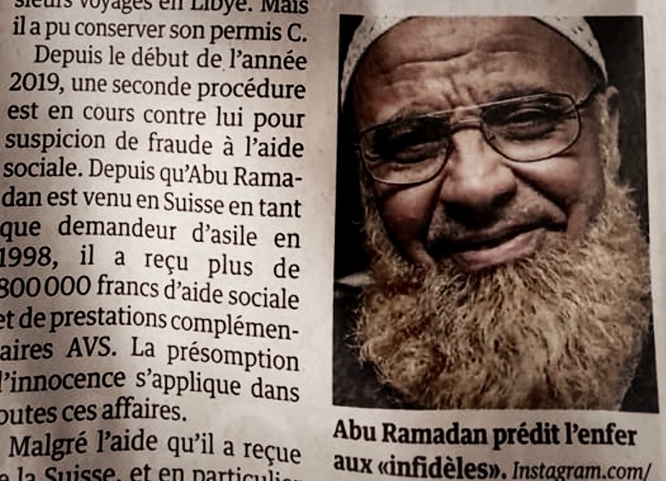 SUISSE • Il nous voue aux enfers… mais profite de notre aide sociale!