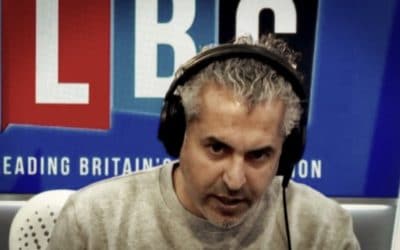 UK • L’épidémiologiste officiel taillé en pièces par un animateur radio