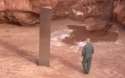 USA • Ne manquait plus que le monolithe